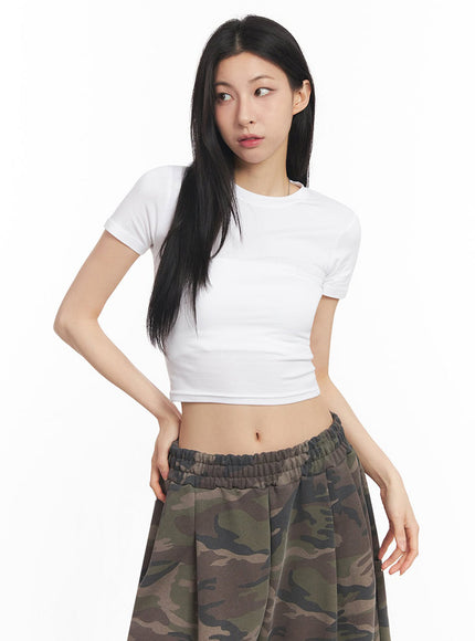 essential-cotton-crop-top-iy529