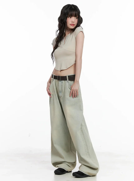 minimalist-v-neck-crop-top-il531