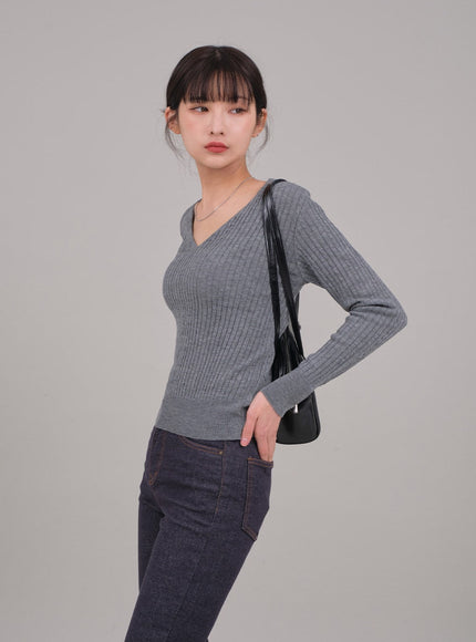 V Neck Cable Knit Top C2701