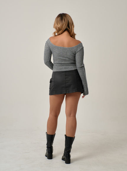 Off-Shoulder Knit Top IN22