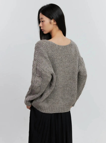 cable-knit-v-neck-sweater-is516