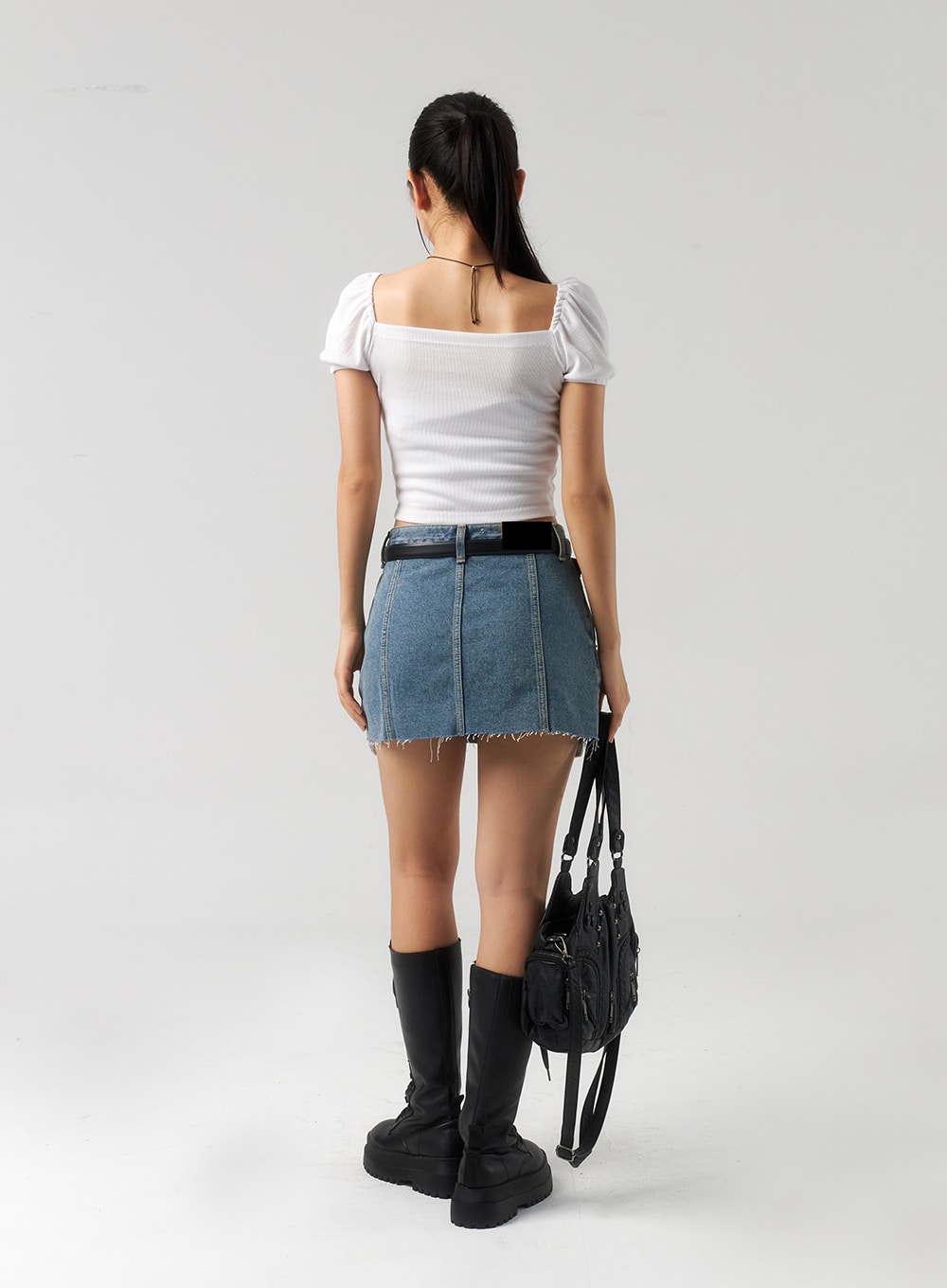 ripped-hem-denim-mini-skirt-cu326