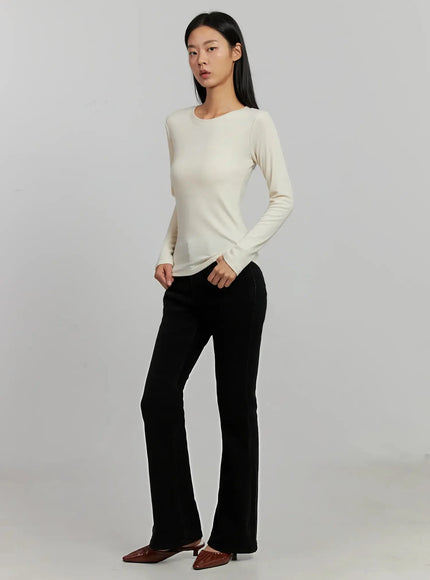 ribbed-knit-long-sleeve-top-ij505