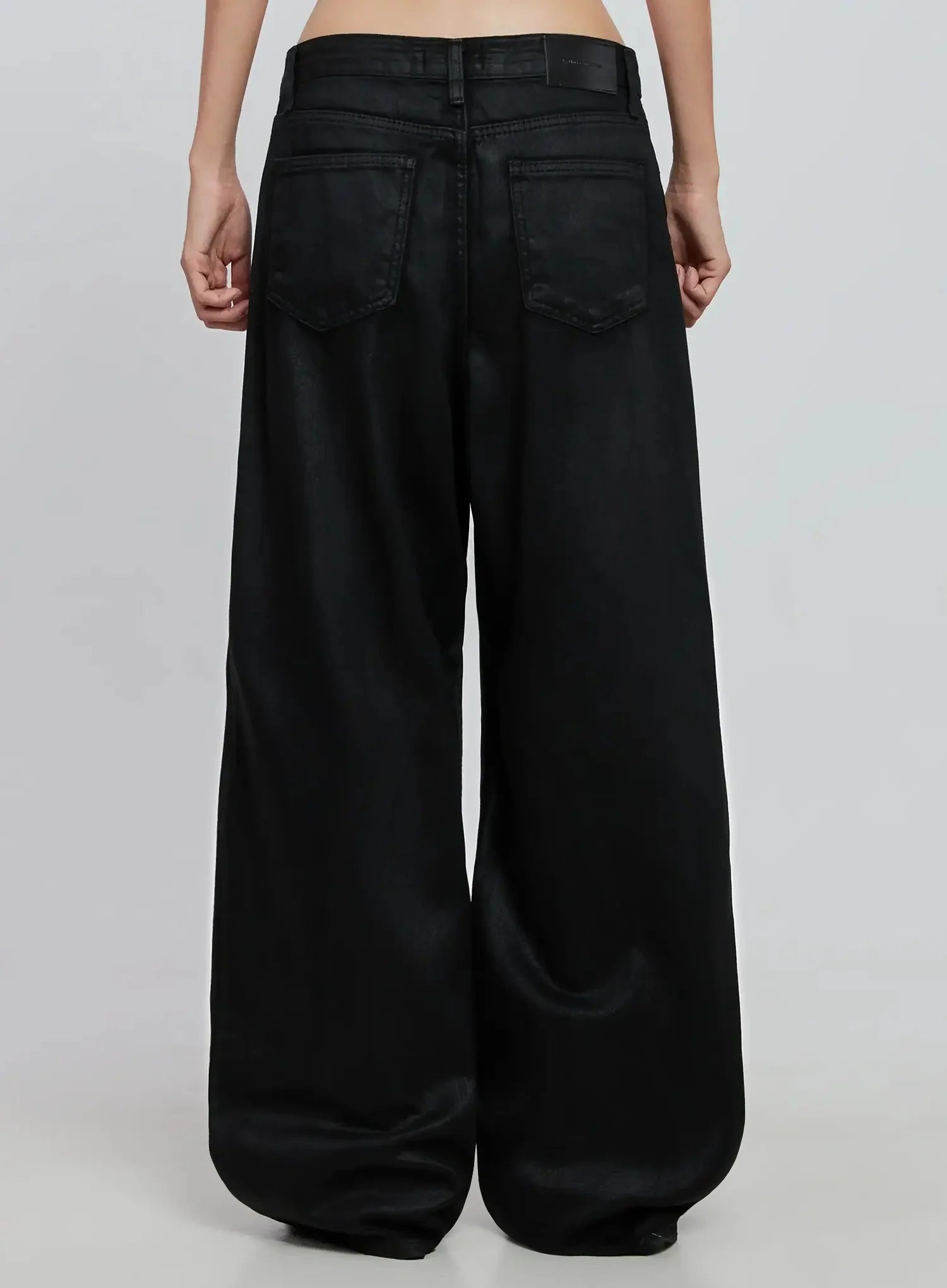 wide-leg-faux-leather-pants-io530