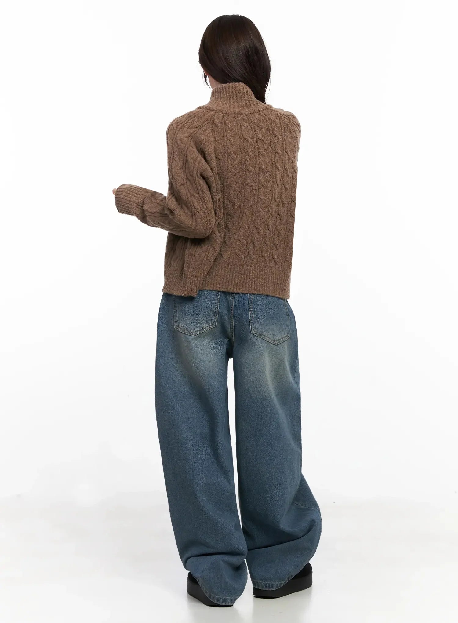 cable-knit-zip-up-jacket-in525