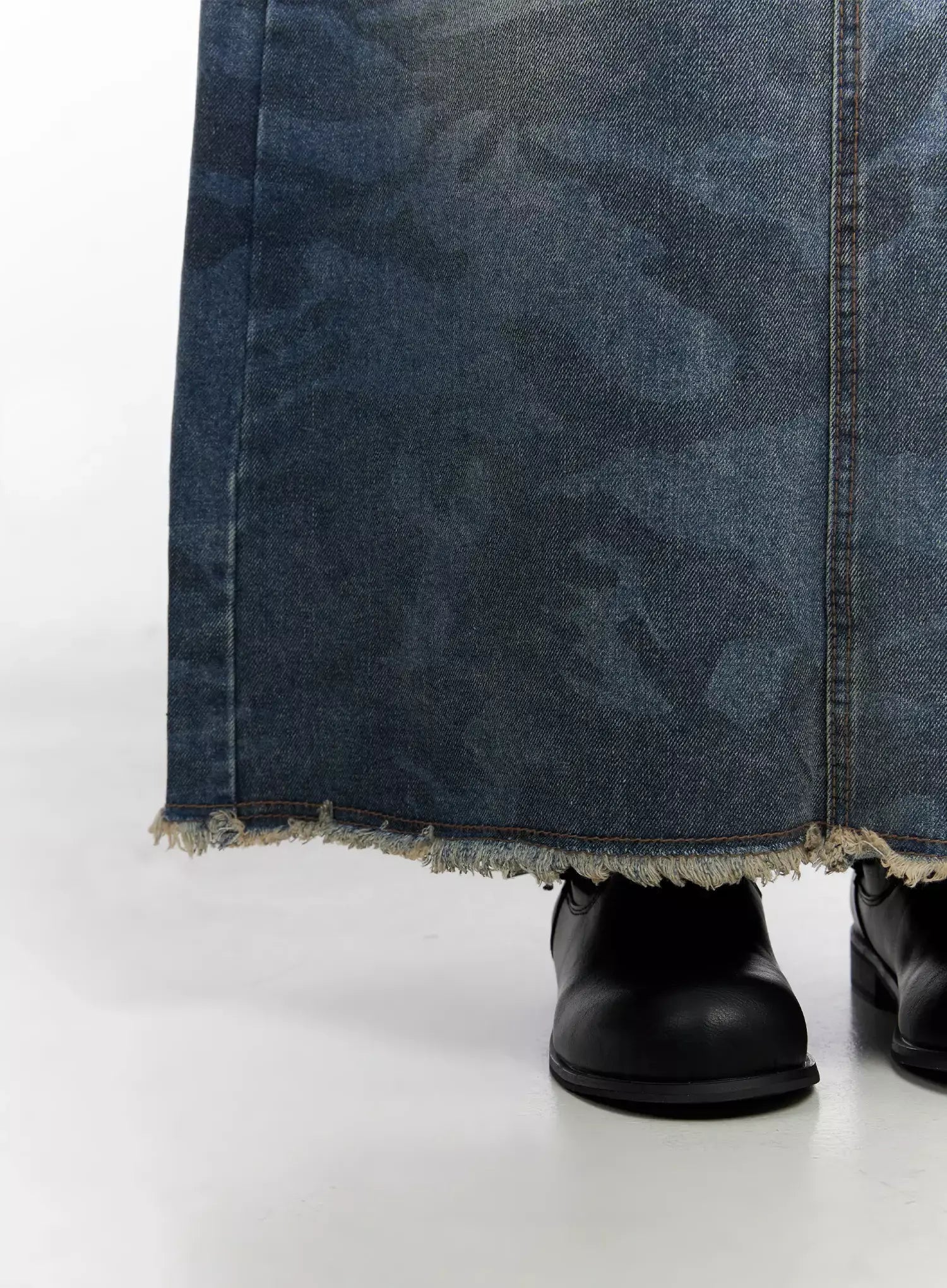 distressed-denim-maxi-skirt-in514