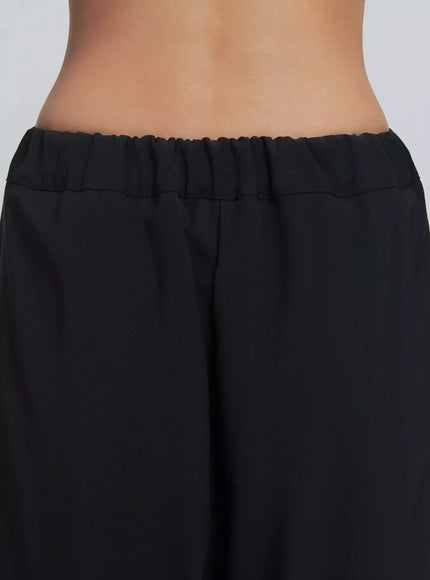 pintuck-wide-leg-pants-iu512