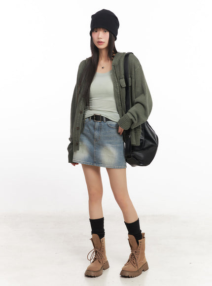 slim-fit-slightly-sheer-top-ia528