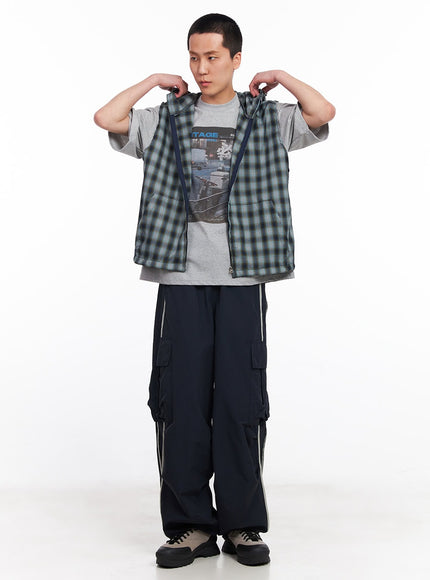 men-s-cargo-balloon-fit-windbreaker-pants-dark-blue-iu512