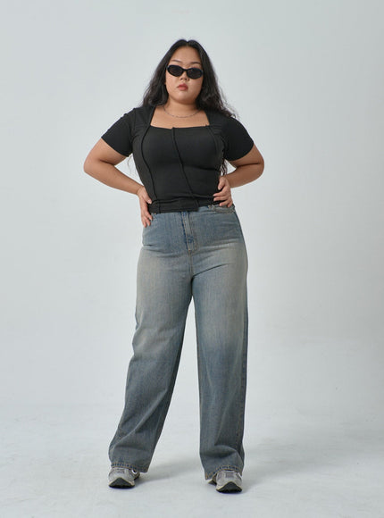 Plus Light Wash Wide Leg Jeans IF317