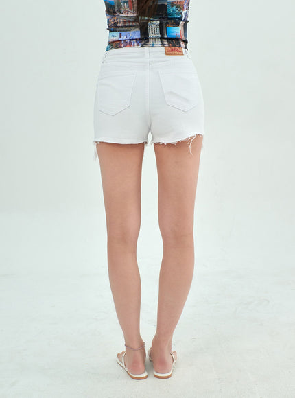 Slim Fit Ripped Shorts BY303
