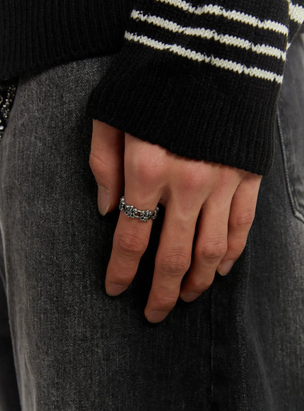 bold-cross-pattern-ring-id524