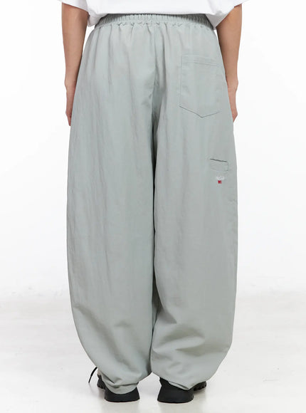 mens-nylon-embroidered-logo-pocket-pants-ia502