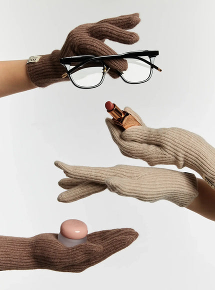 smart-touch-ribbed-knit-gloves-in512