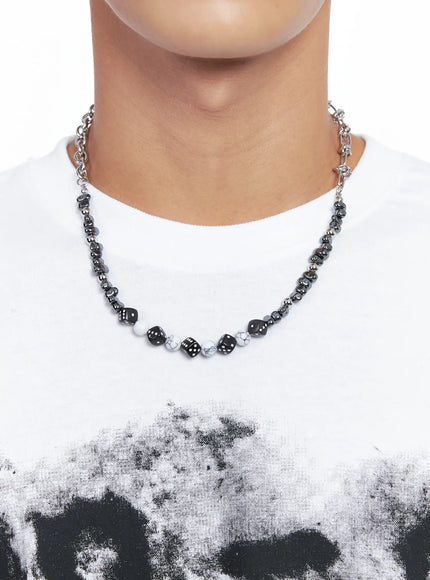 bold-dice-beaded-necklace-io502 / Black