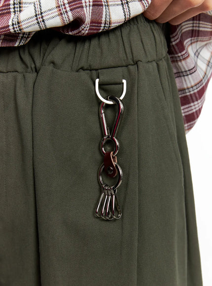 faux-leather-accent-keyring-io506 / Brown