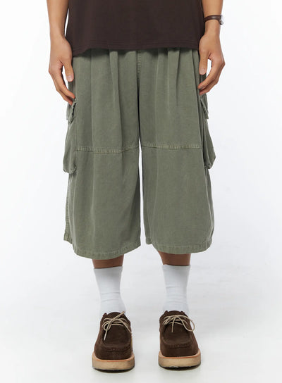 mens-green-pigment-dyed-cargo-bermuda-shorts-iu503 / Green