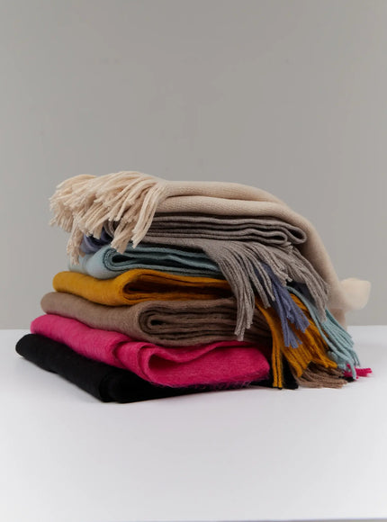 classic-soft-fringe-scarf-in512