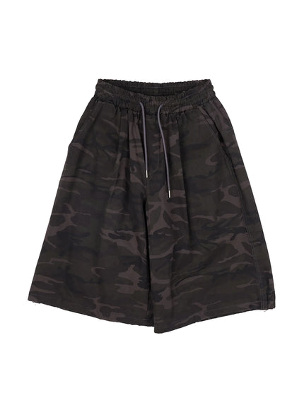 mens-camo-bermuda-shorts-dark-gray-iy513