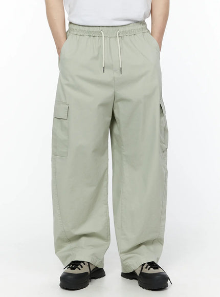 mens-wide-cargo-pants-light-gray-iy506