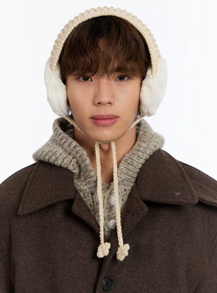 cozy-crochet-winter-earmuffs-in528 / Beige