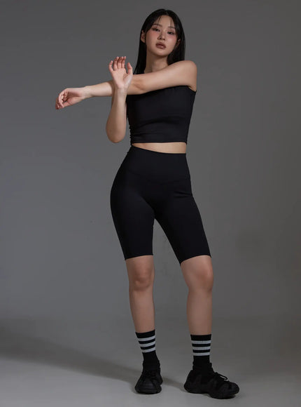 Slim Fit Cropped Sleeveless Top (Black) IO517