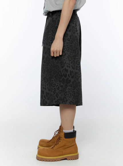 mens-leopard-print-bermuda-shorts-ia517