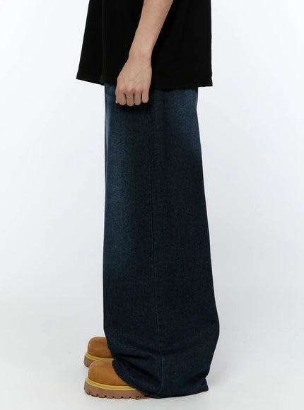 Men's Wide Leg Dark Washed Jeans IA520