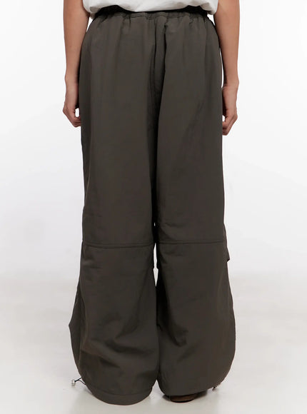 mens-wide-leg-parachute-padded-pants-io523