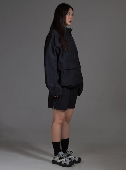 lightweight-string-windbreaker-io517