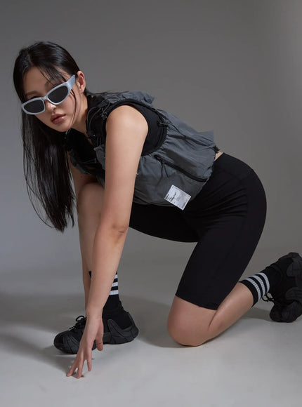 sporty-utility-running-vest-dark-gray-io517