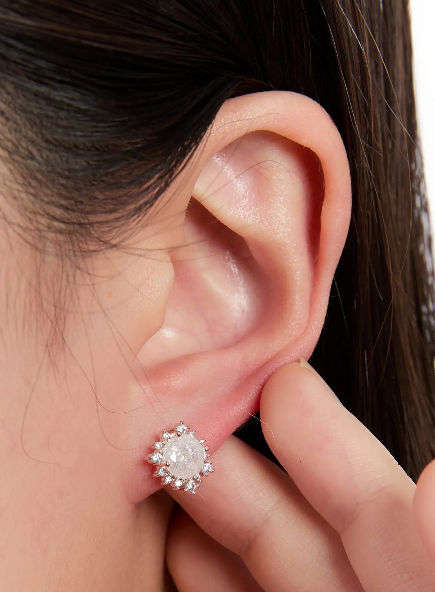 opal-stud-earrings-in528