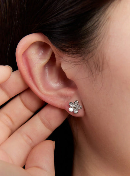 petal-flower-earrings-in528