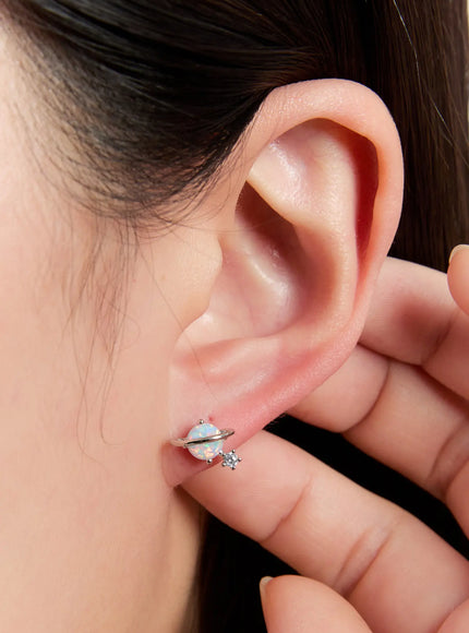 opal-shine-stud-earrings-in528