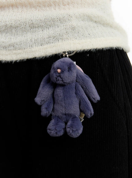 blush-charm-keyring-in528