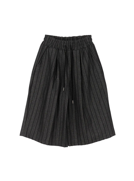 mens-striped-pintuck-shorts-il529
