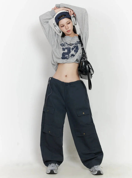 Wide Neck Numeral Graphic Sweatshirt IJ528