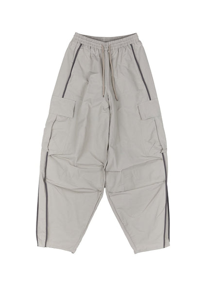 men-s-cargo-balloon-fit-windbreaker-pants-iy530