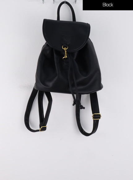 faux-leather-backpack-ig304