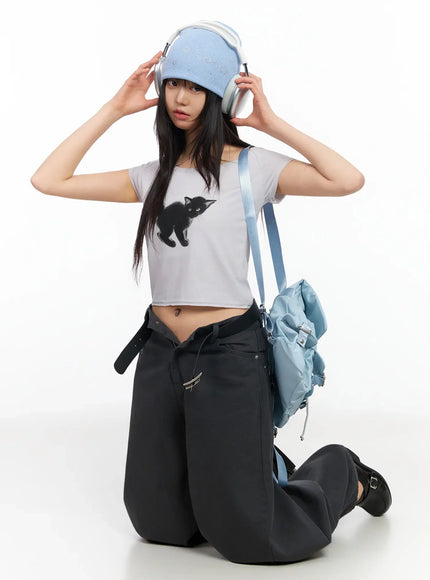 cat-graphic-off-shoulder-crop-top-ia523