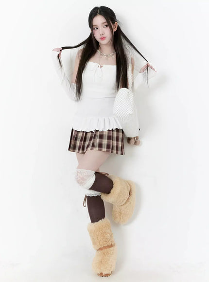 high-waisted-plaid-pleated-mini-skirt-io527