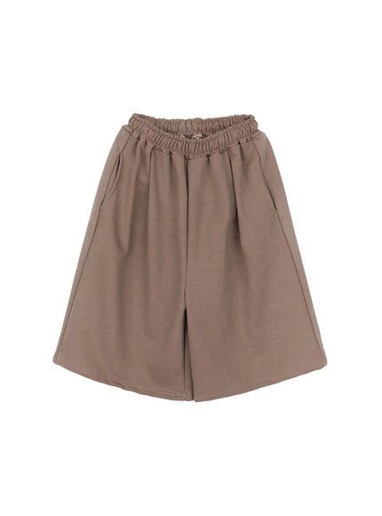 relaxed-bermuda-sweat-shorts-ia527