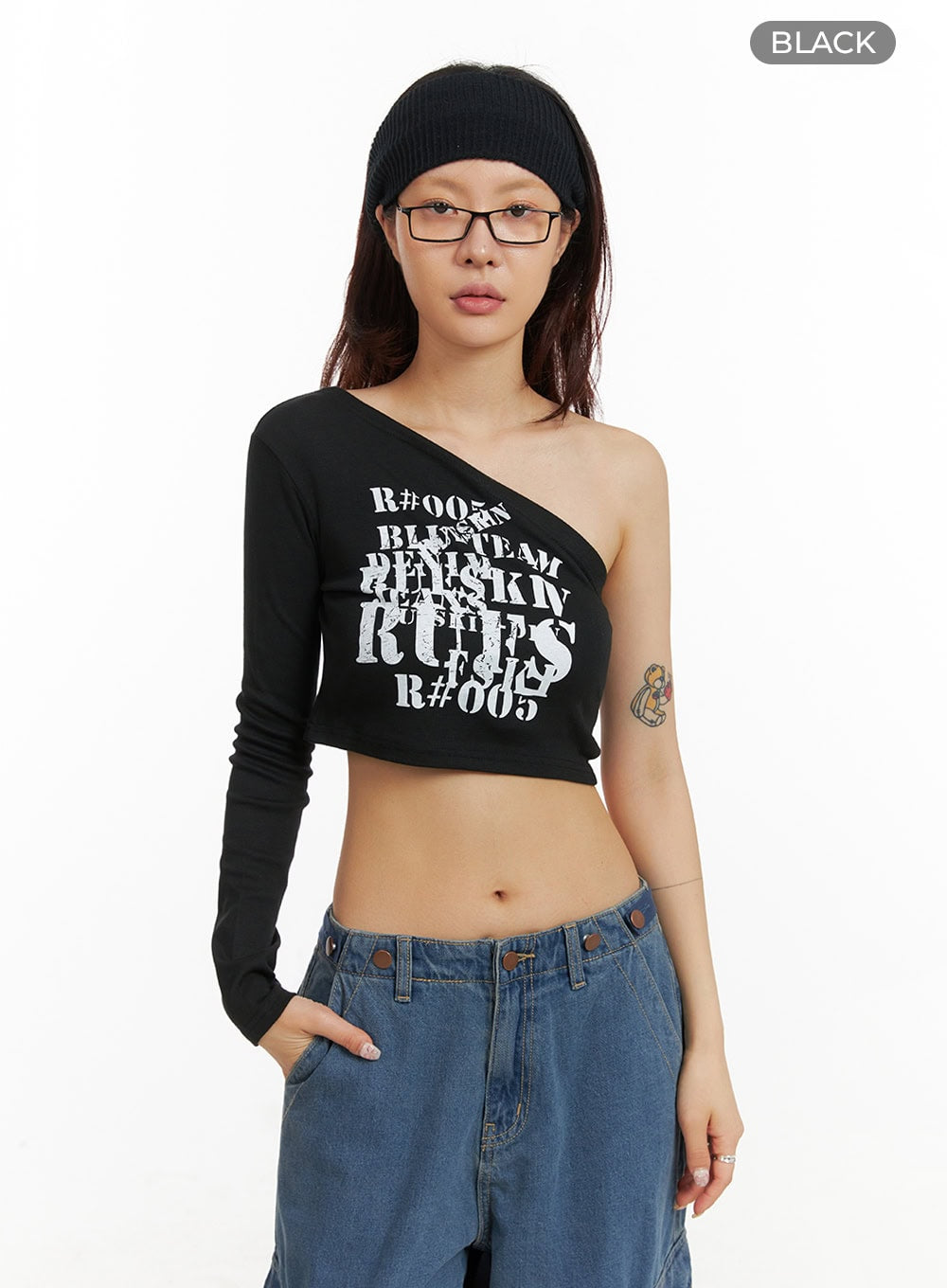 graphic-one-shoulder-slim-fit-crop-tee-iy410 / Black