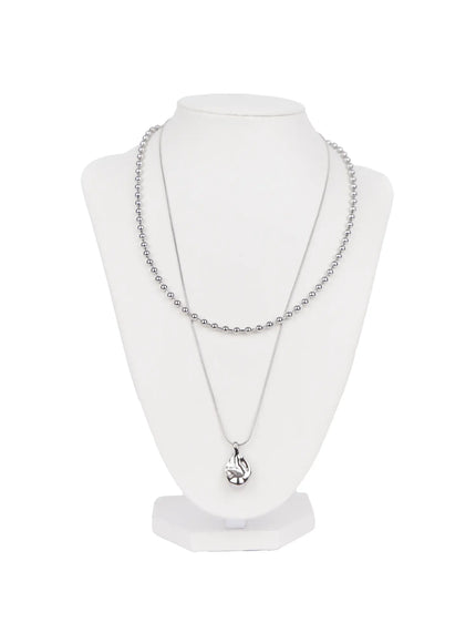 layered-point-pendant-necklace-in510 / Silver