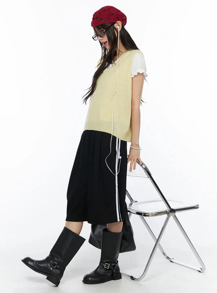 modern-knit-sleeveless-vest-iy525