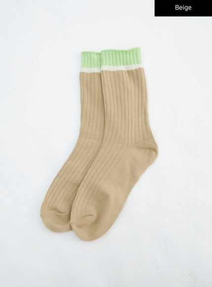 color-block-knit-socks-in316 / Beige