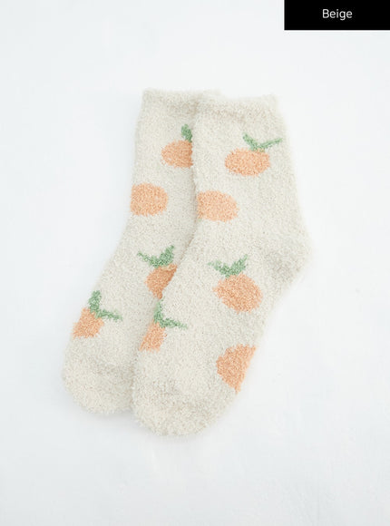 printed-plush-socks-in316 / Beige