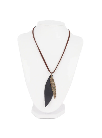mens-boho-feather-charm-necklace-is510 / Black
