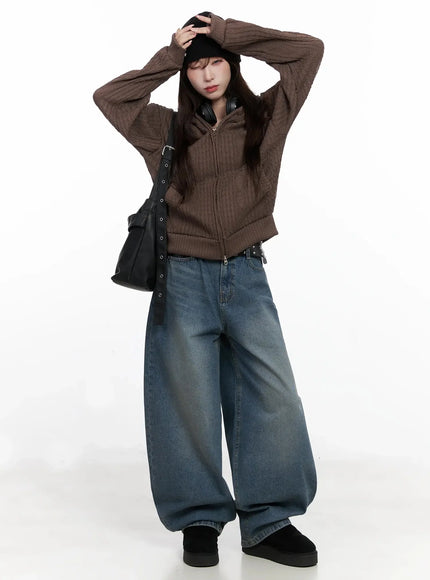 cable-knit-zip-up-hoodie-in503 / Brown