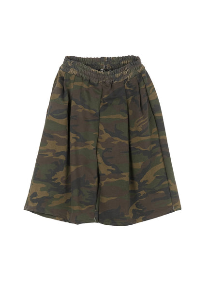 camo-pintuck-oversize-sweatshorts-iy529 / Dark green
